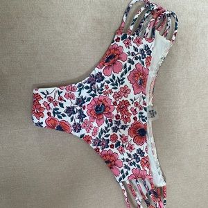 Billabong bikini bottom